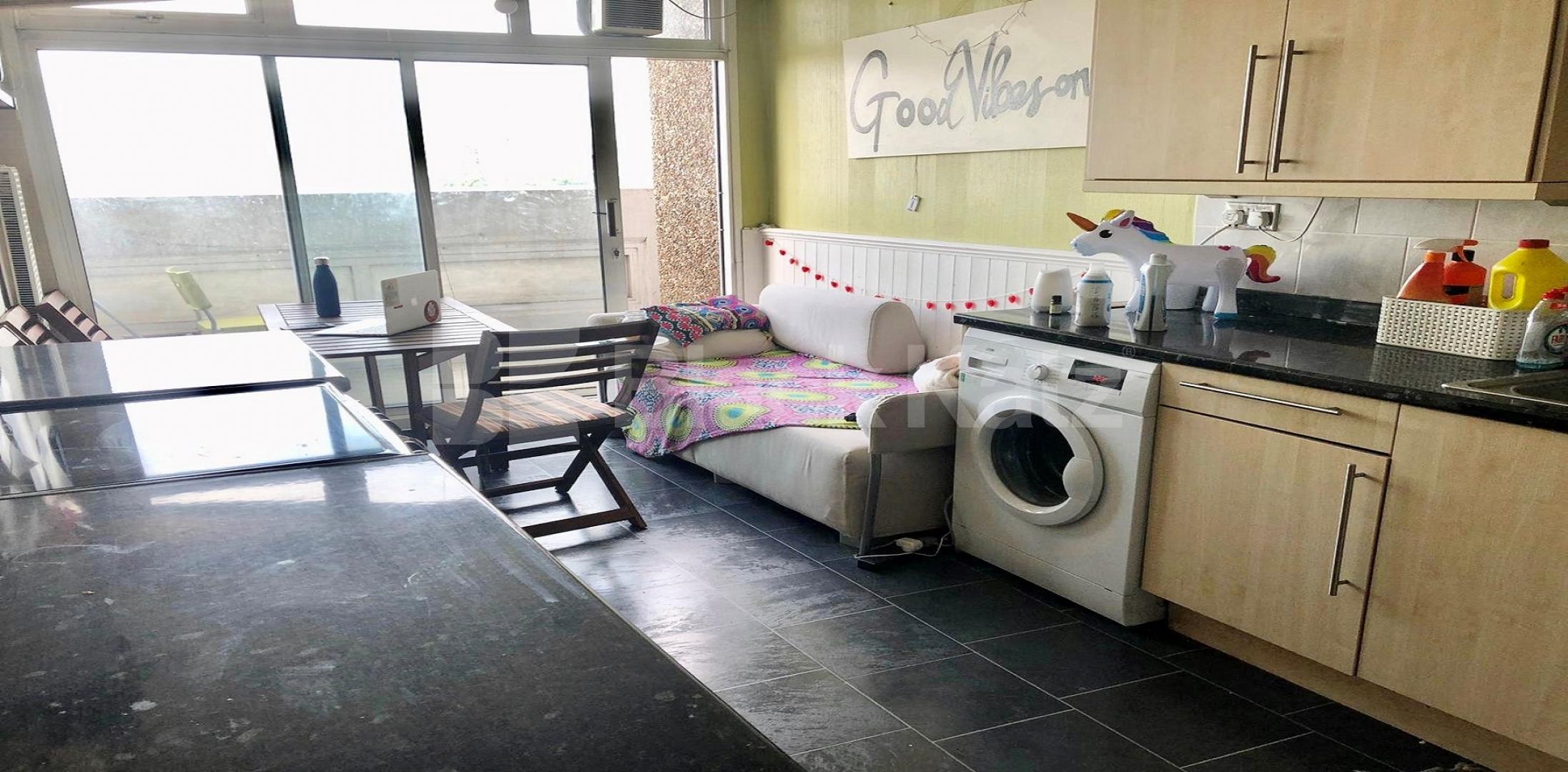 			LET , 3 Bedroom, 1 bath, 1 reception Apartment			 Clapham Road, Stockwell/Oval